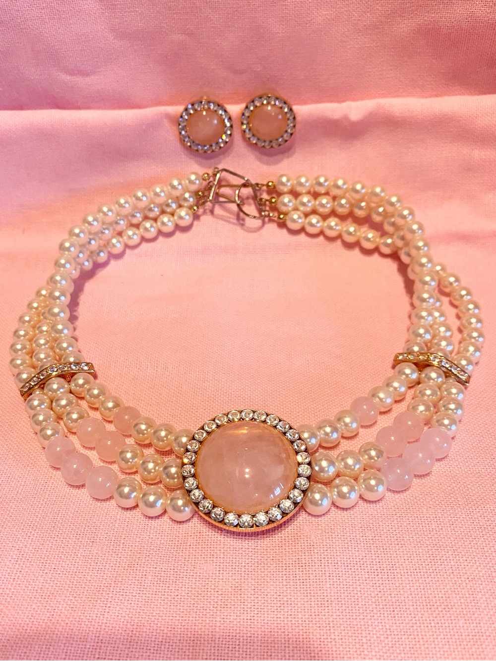 Pink Rose Quartz Cabuchon Cream White Pearls Necklace Earring Jewelry Set